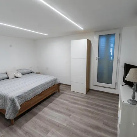 Apartment Casa Mavili *